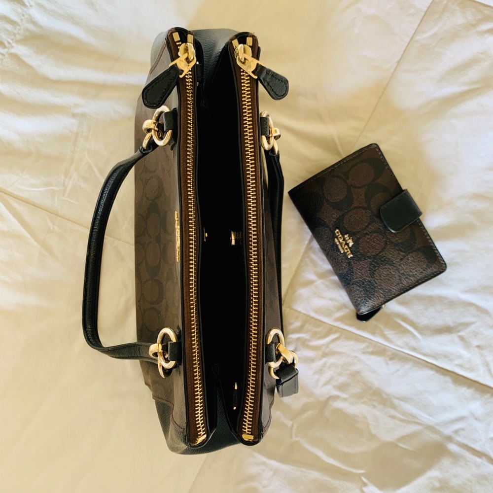 Coach Handbag & Matching Wallet - Picture 7 of 13